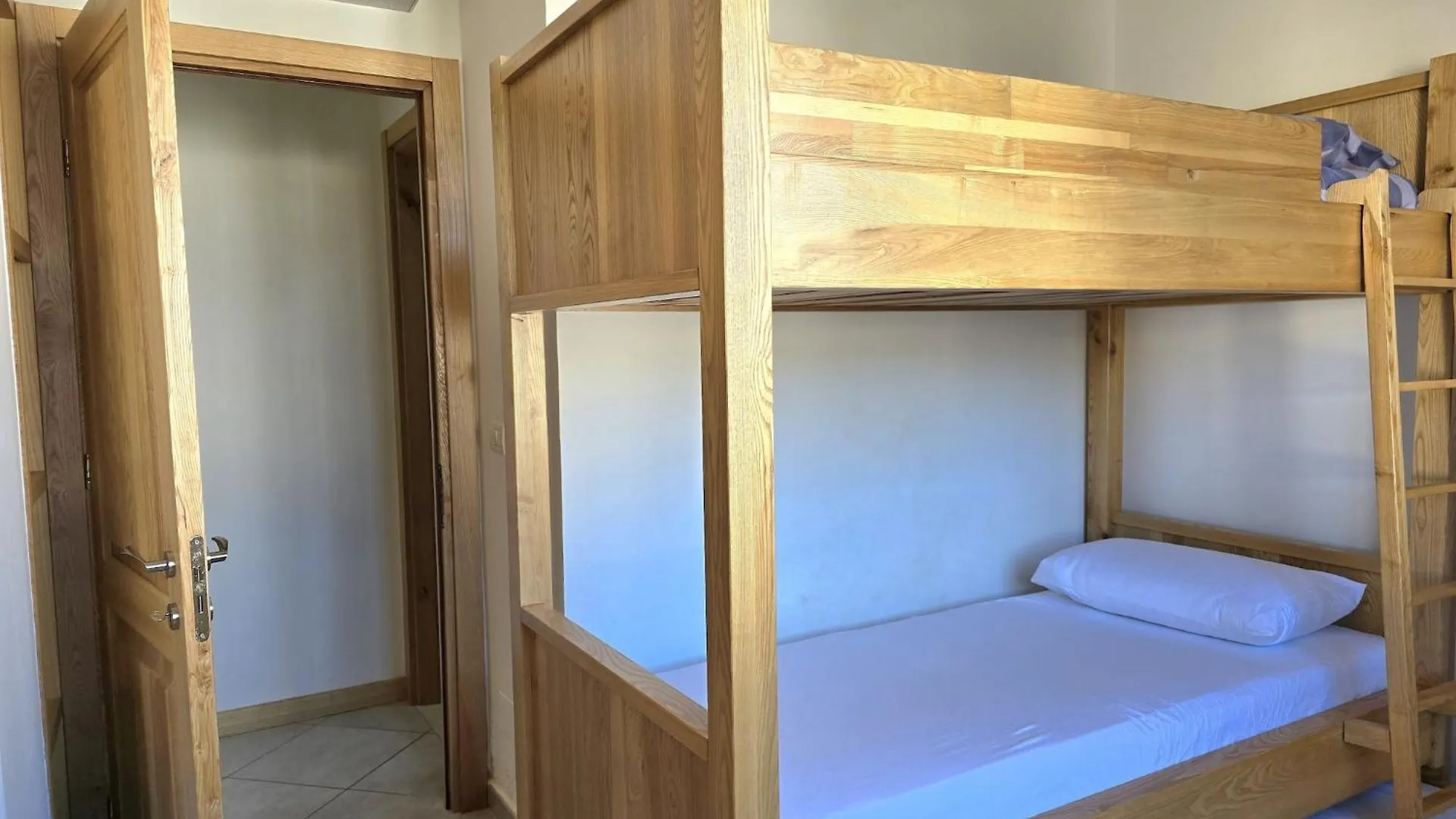 Bright Apartment Near Oasis Beach Plazhi San Pietro