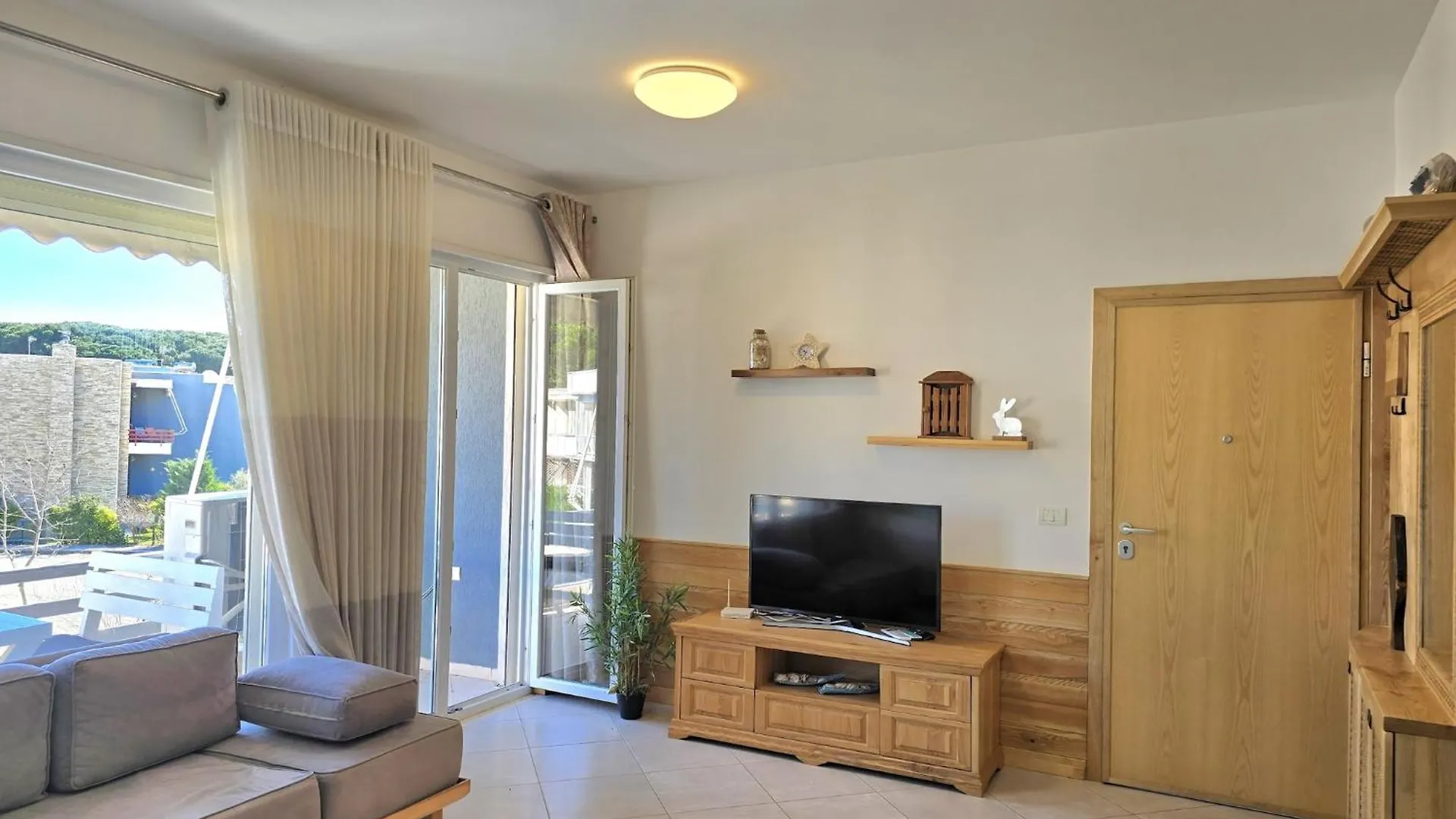 Bright Apartment Near Oasis Beach Plazhi San Pietro